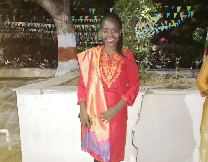 liz in indian dressing